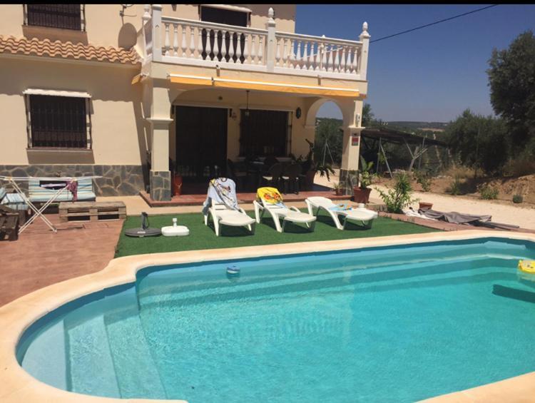 Villa En Lo Alto Del Monte บิยานูเอวาเดลตราบูโก ภายนอก รูปภาพ